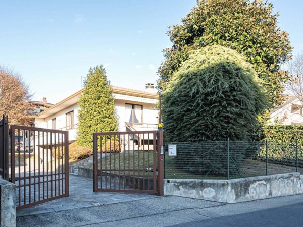 casa indipendente in vendita a Cantù