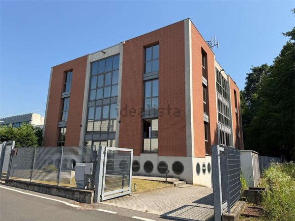 appartamento in vendita a Cantù in zona Cascina Amata