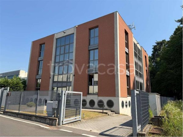 appartamento in vendita a Cantù in zona Cascina Amata