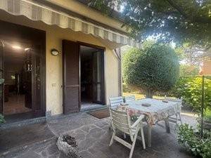 casa indipendente in vendita a Cantù in zona Vighizzolo