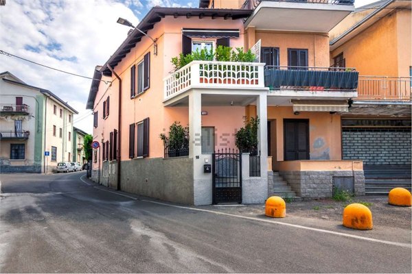 appartamento in vendita a Cantù in zona Cascina Amata
