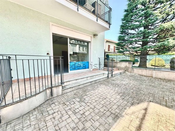 ufficio in vendita a Cantù in zona Vighizzolo