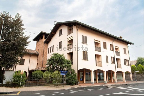 appartamento in vendita a Cantù in zona Vighizzolo