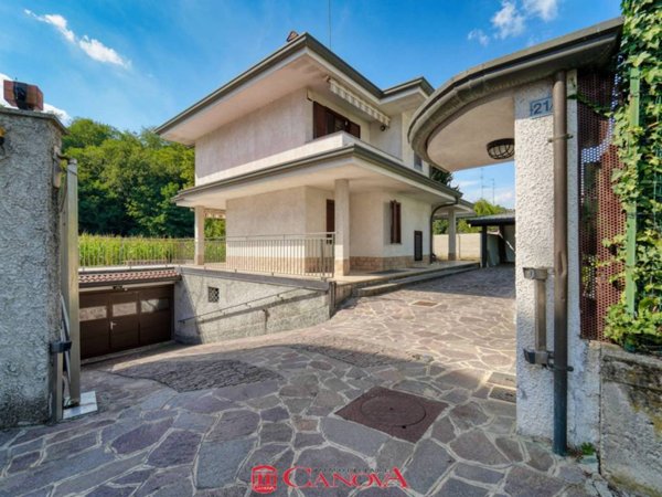 casa indipendente in vendita a Cantù in zona Cantù Asnago