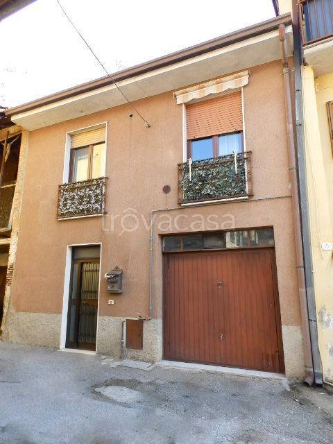 casa indipendente in vendita a Cantù in zona Cascina Amata