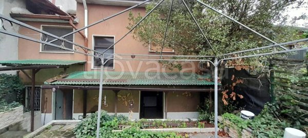 casa indipendente in vendita a Cantù in zona Cascina Amata