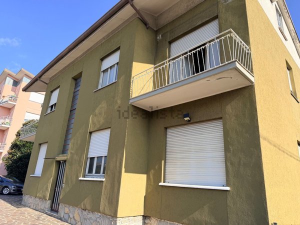 casa indipendente in vendita a Cantù in zona Vighizzolo