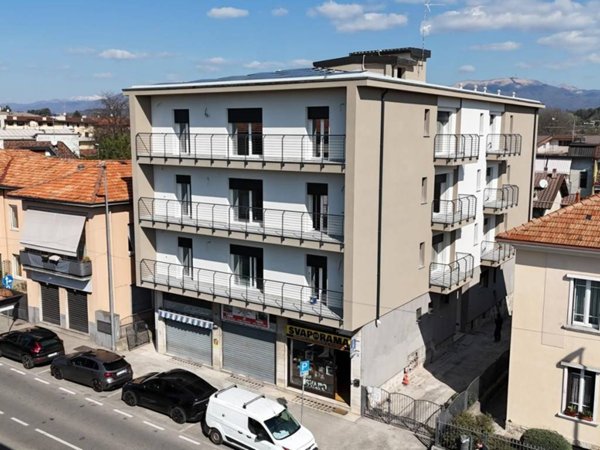 appartamento in vendita a Cantù in zona Vighizzolo