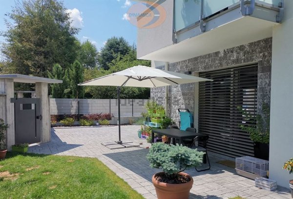 casa indipendente in vendita a Cantù