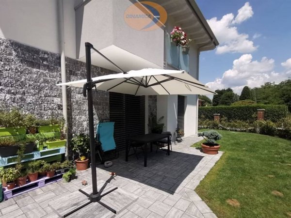 casa indipendente in vendita a Cantù