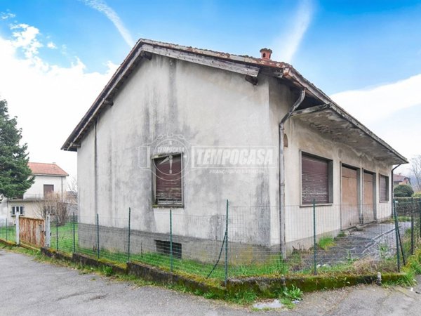 casa indipendente in vendita a Cantù