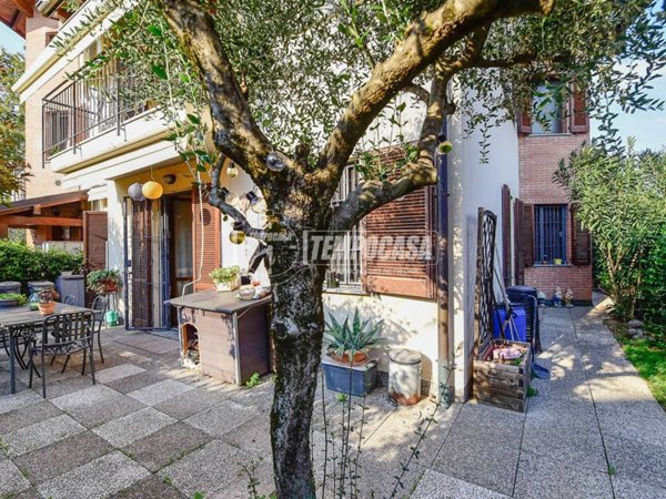 appartamento in vendita a Cantù in zona Vighizzolo