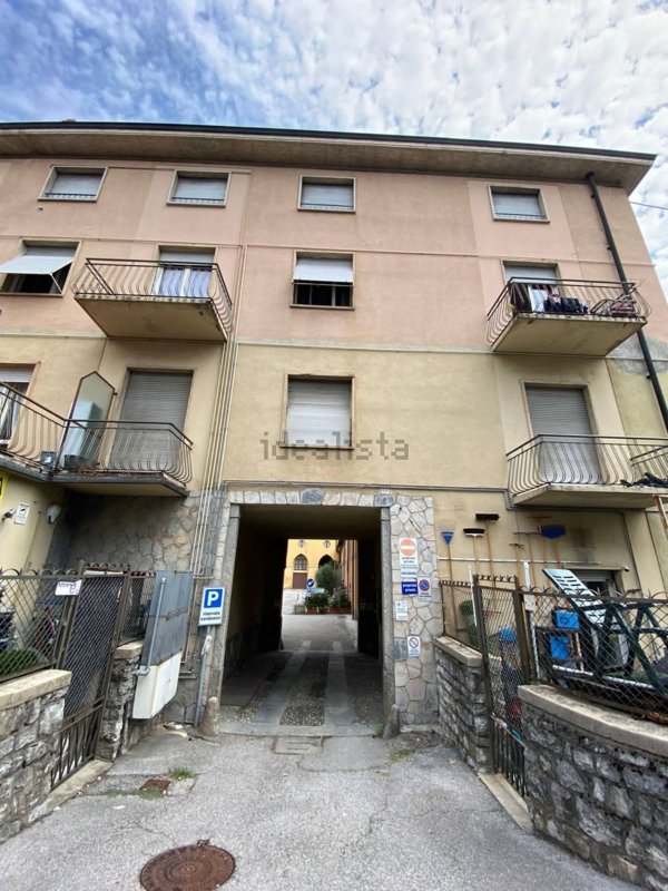 appartamento in vendita a Canzo