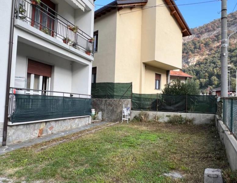 appartamento in vendita a Canzo