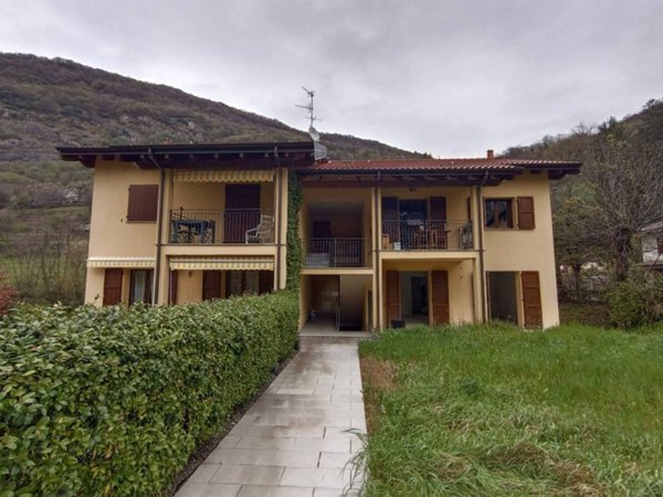 appartamento in vendita a Canzo