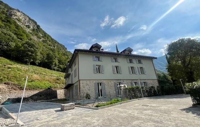 appartamento in vendita a Canzo