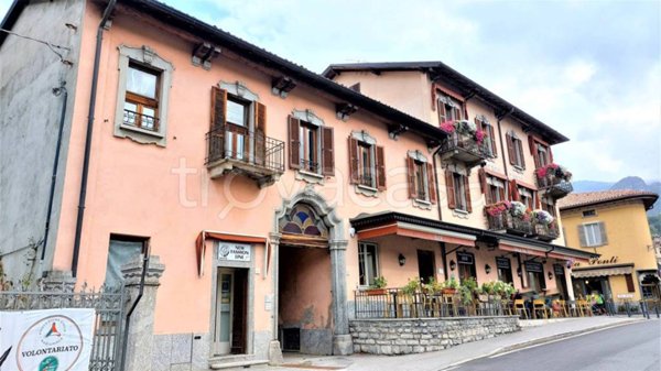 ufficio in vendita a Canzo