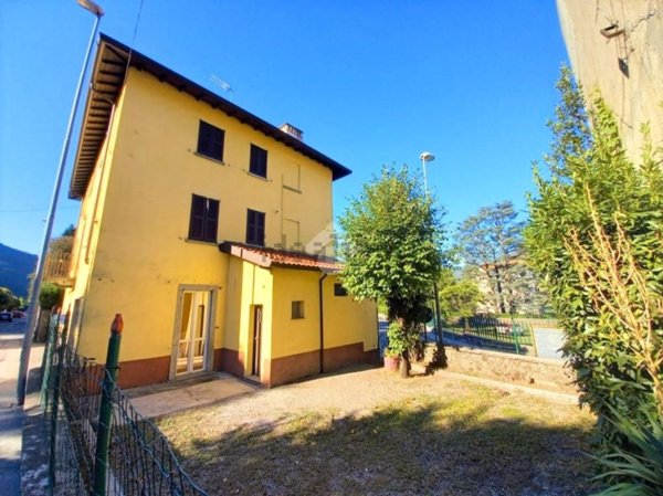 appartamento in vendita a Canzo