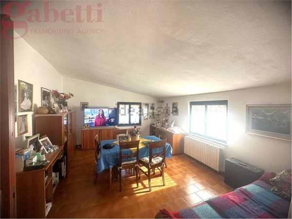 appartamento in vendita a Canzo