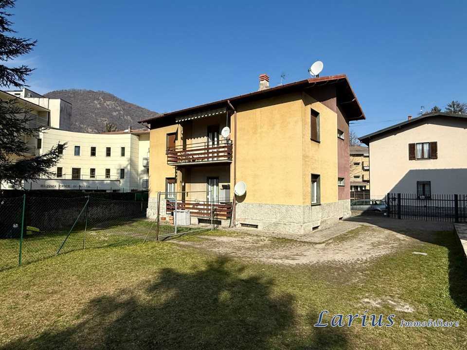 appartamento in vendita a Canzo