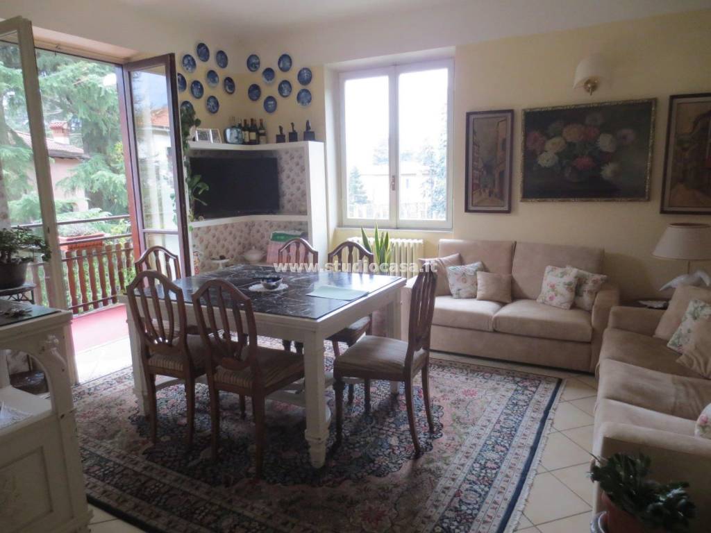 appartamento in vendita a Canzo