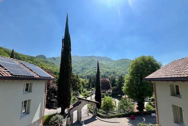 appartamento in vendita a Canzo