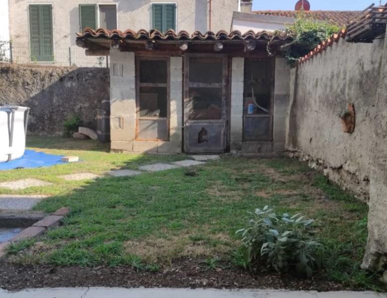 casa indipendente in vendita a Canzo