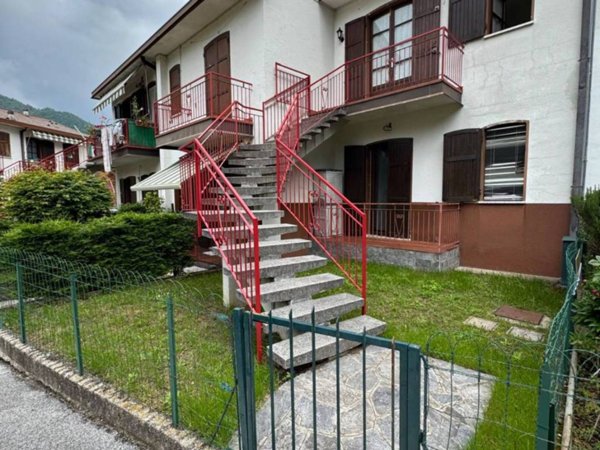 appartamento in vendita a Canzo