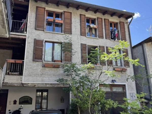 appartamento in vendita a Canzo