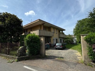 casa indipendente in vendita a Canzo