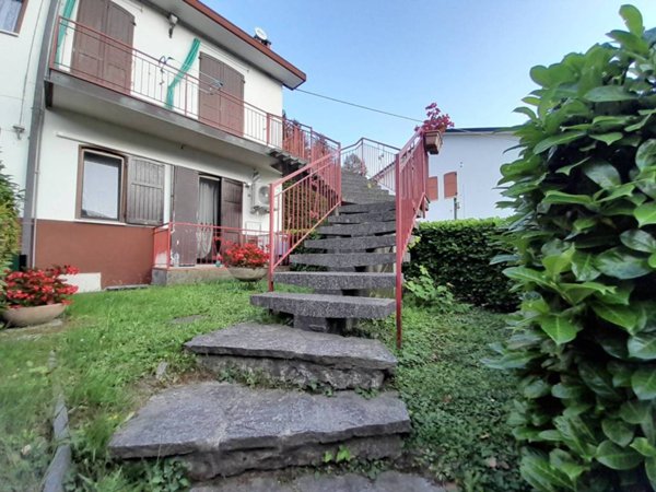 appartamento in vendita a Canzo