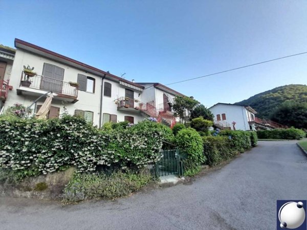 appartamento in vendita a Canzo