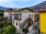 casa indipendente in vendita a Canzo