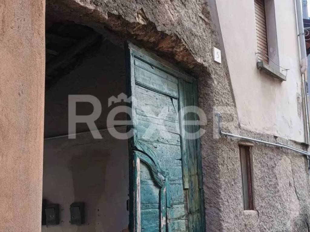 appartamento in vendita a Canzo