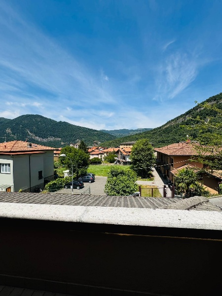 appartamento in vendita a Canzo