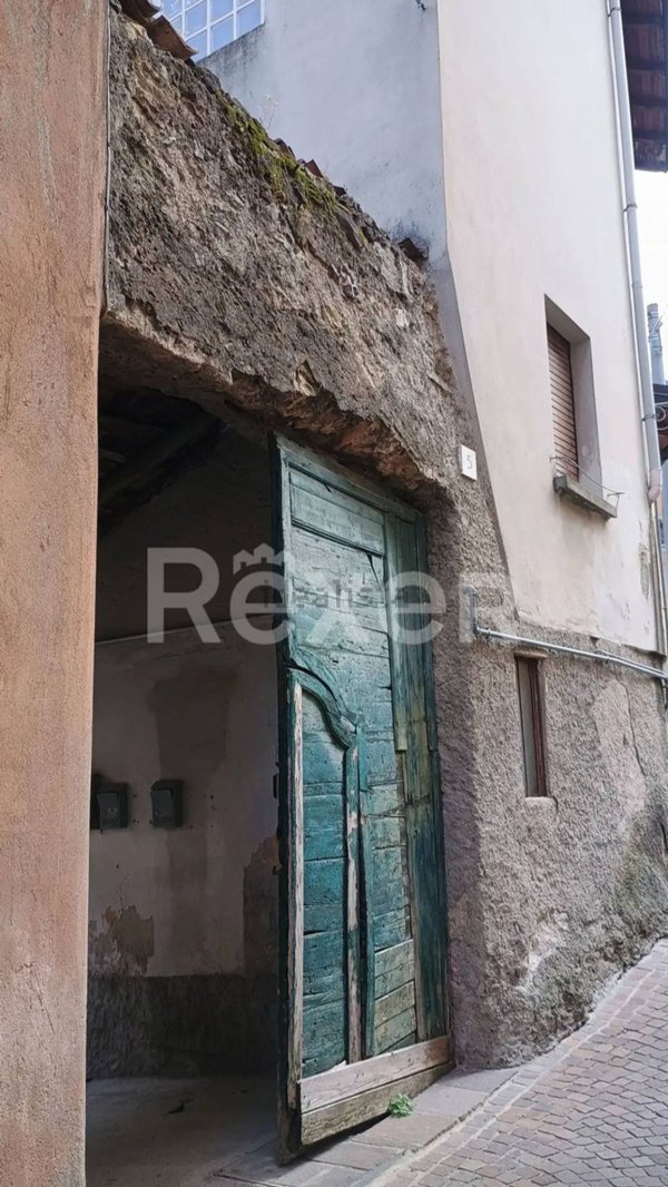 appartamento in vendita a Canzo