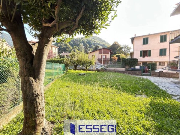 appartamento in vendita a Canzo