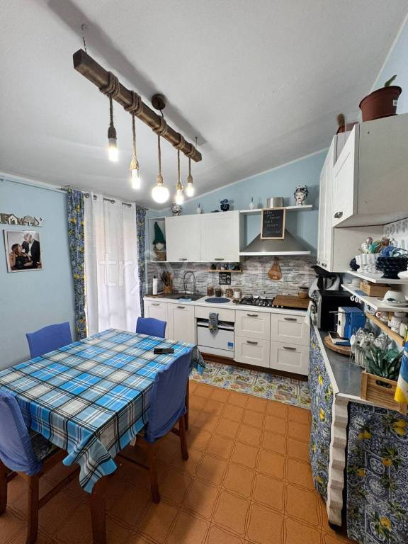 appartamento in vendita a Canzo