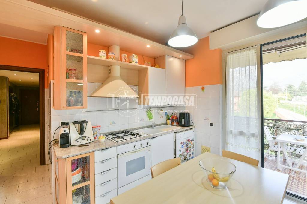 appartamento in vendita a Canzo