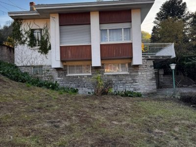 casa indipendente in vendita a Canzo