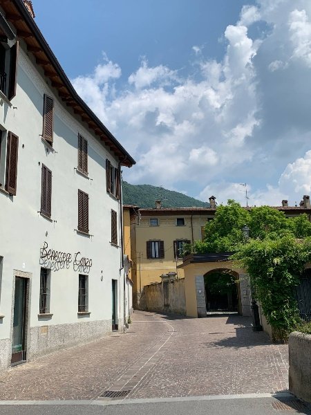 appartamento in vendita a Canzo