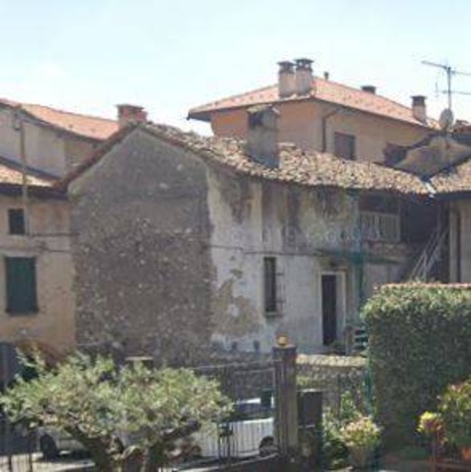 appartamento in vendita a Canzo