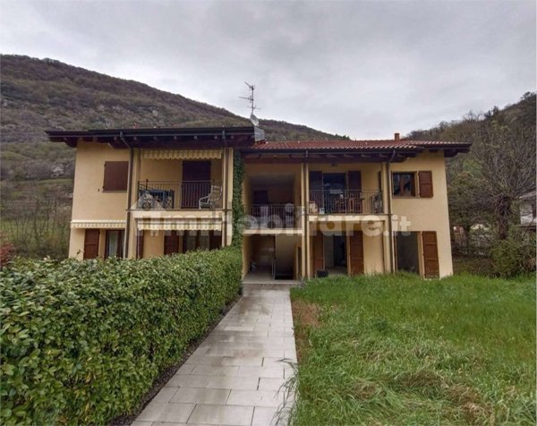 appartamento in vendita a Canzo