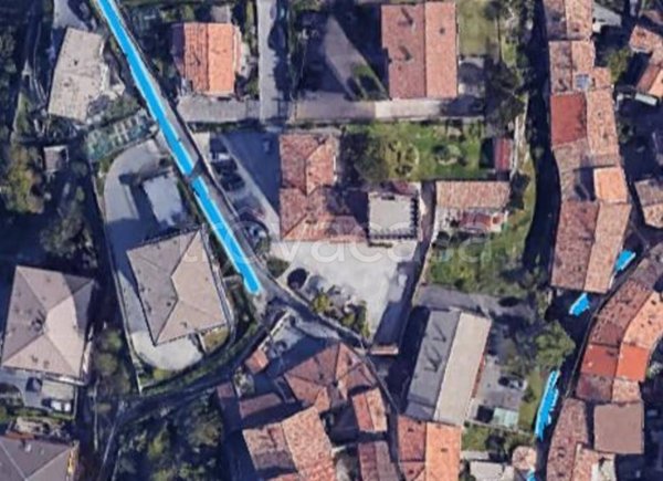 appartamento in vendita a Canzo