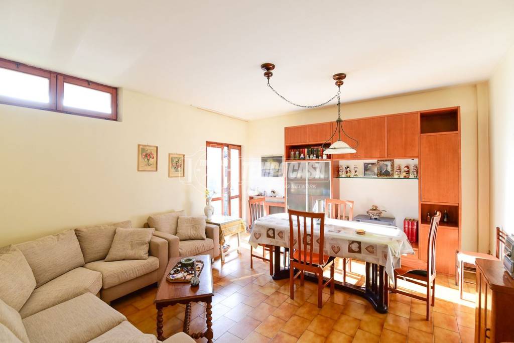 appartamento in vendita a Canzo