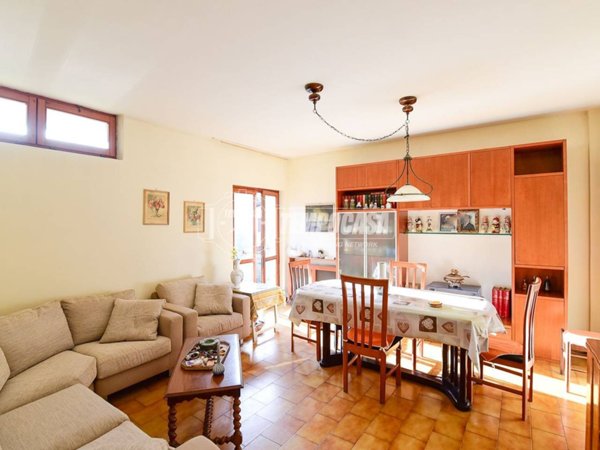 appartamento in vendita a Canzo