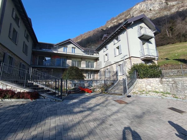 appartamento in vendita a Canzo