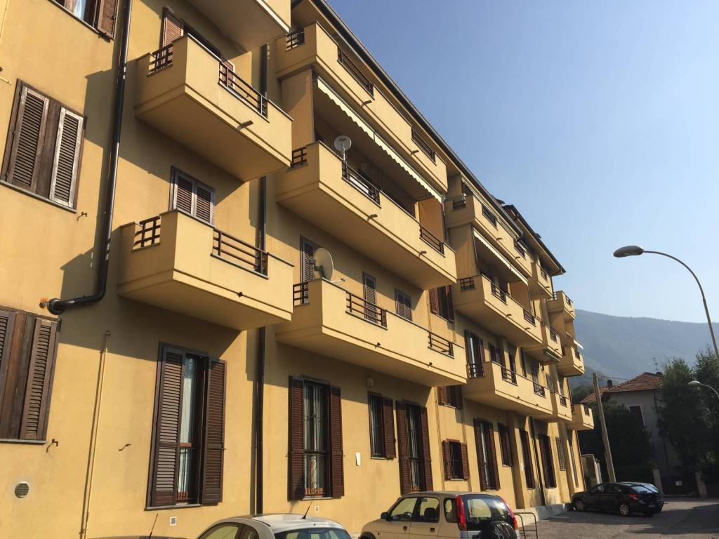 appartamento in vendita a Canzo