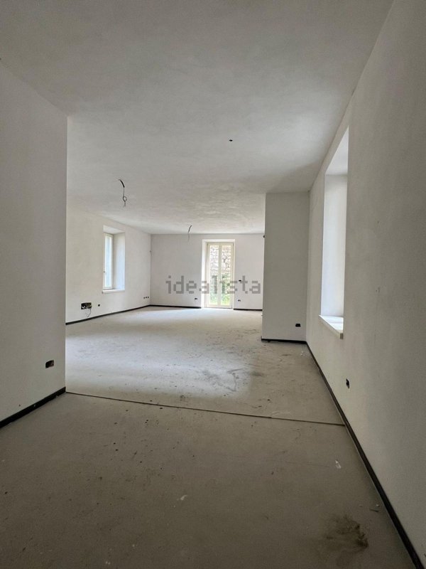 appartamento in vendita a Canzo