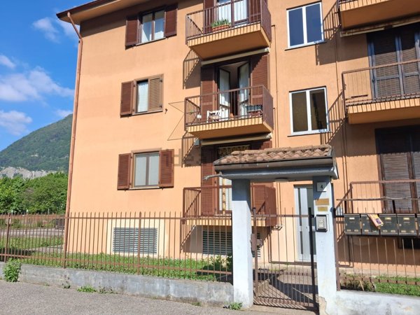 appartamento in vendita a Canzo